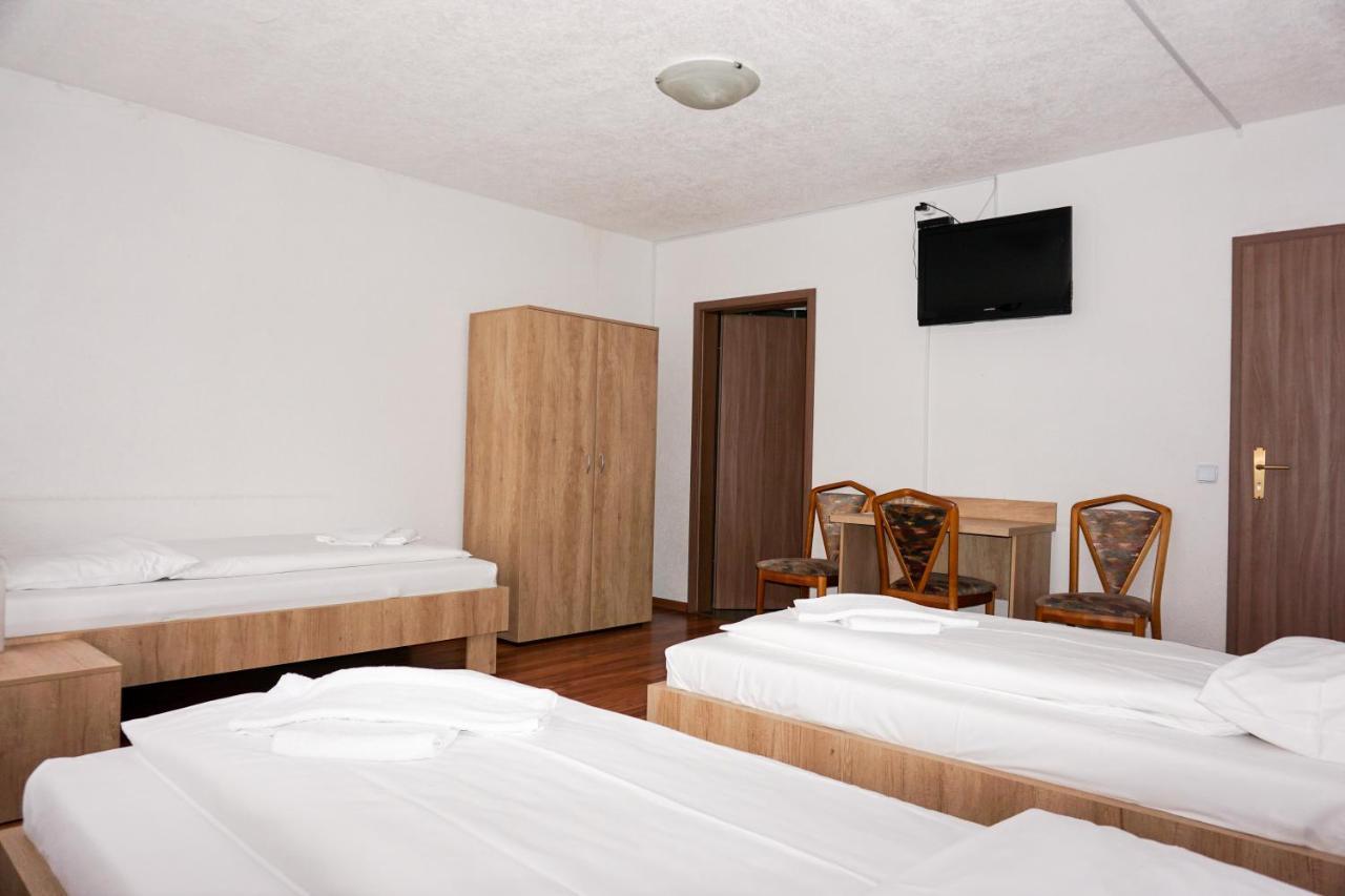 Hotel Kreuz Schwäbisch Gmünd Exteriér fotografie